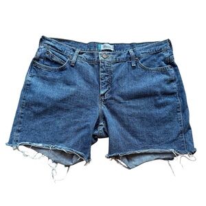 Wrangler Cut Off Denim Blue Jean Frayed Shorts Women’s Size 13/14 Large